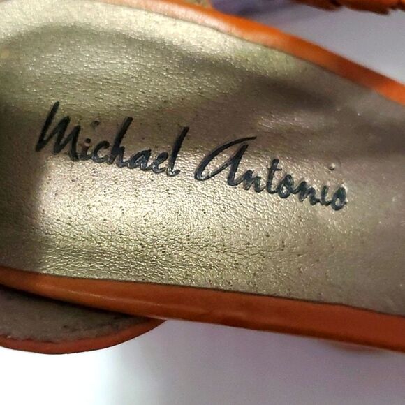 Michael Antonio Almond & Metallic Gold Chunky Heeled Strappy Sandals - Picture 13 of 15